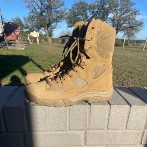 Men’s 5.11 Tactial Boots. Worn Once